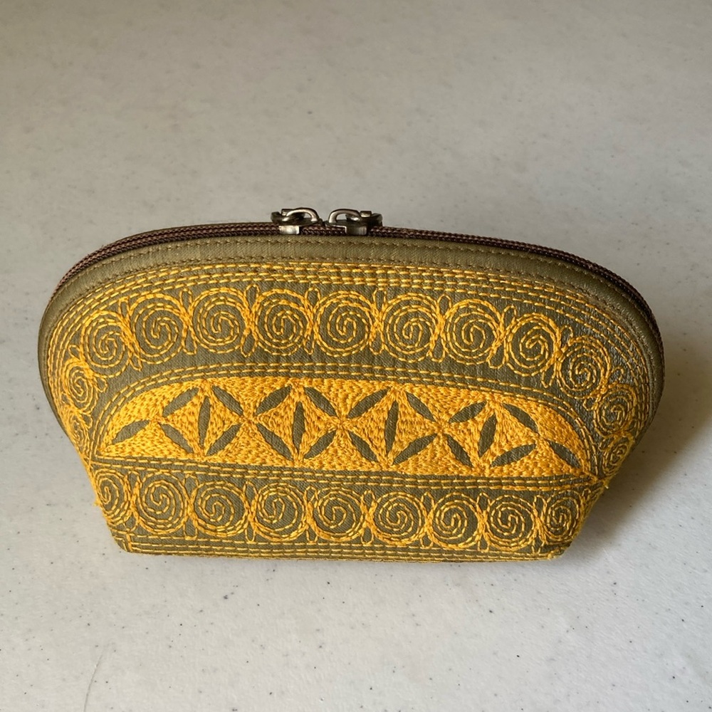 Laga Designs cosmetic bag